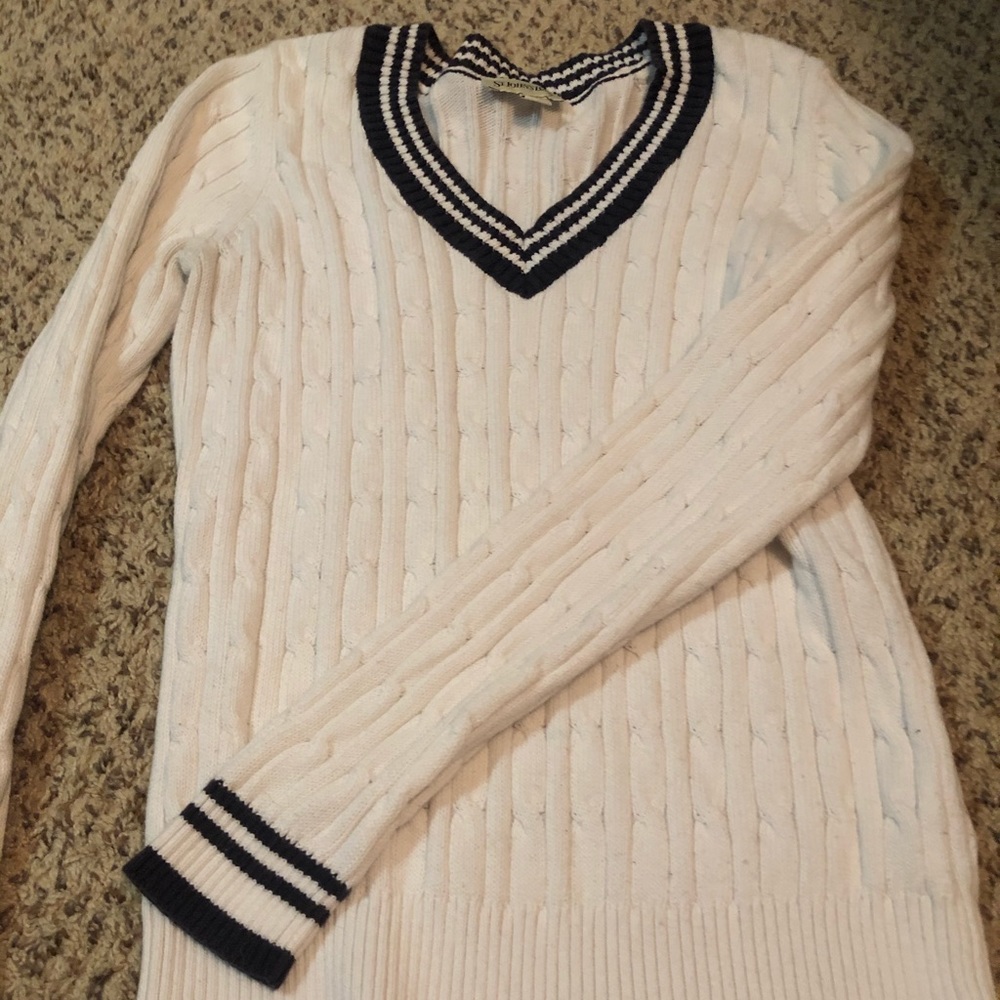 White cable knit sweater
